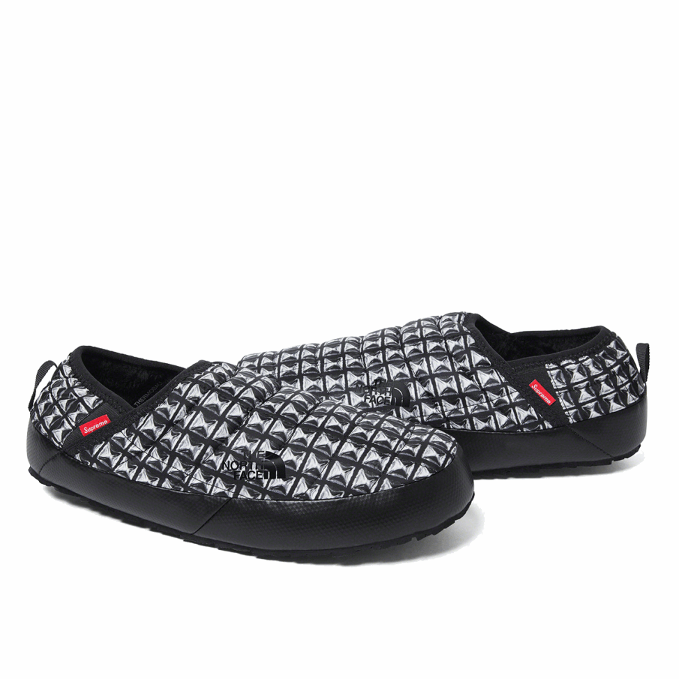 x The North Face Studded Traction Mule Black (SS21) Klekt - Click Image to Close